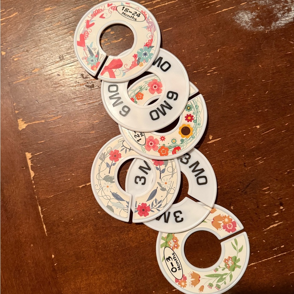 Floral Closet Dividers for Baby Clothes